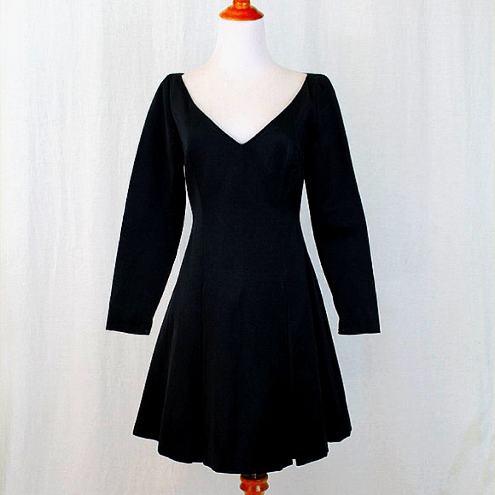 Badgley Mischka Mainline Runway Black Pleated Long Sleeve Dress Made in USA S
